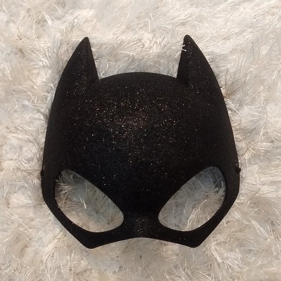 DC Comics Accessories - NWT Batgirl Sparkly Glitter Halloween Costume Mask